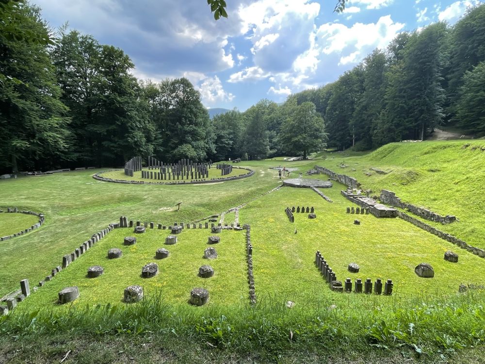 Sarmizegetusa Regia: l'area sacra [Foto: Maria Teresa Natale, CC BY NC SA]